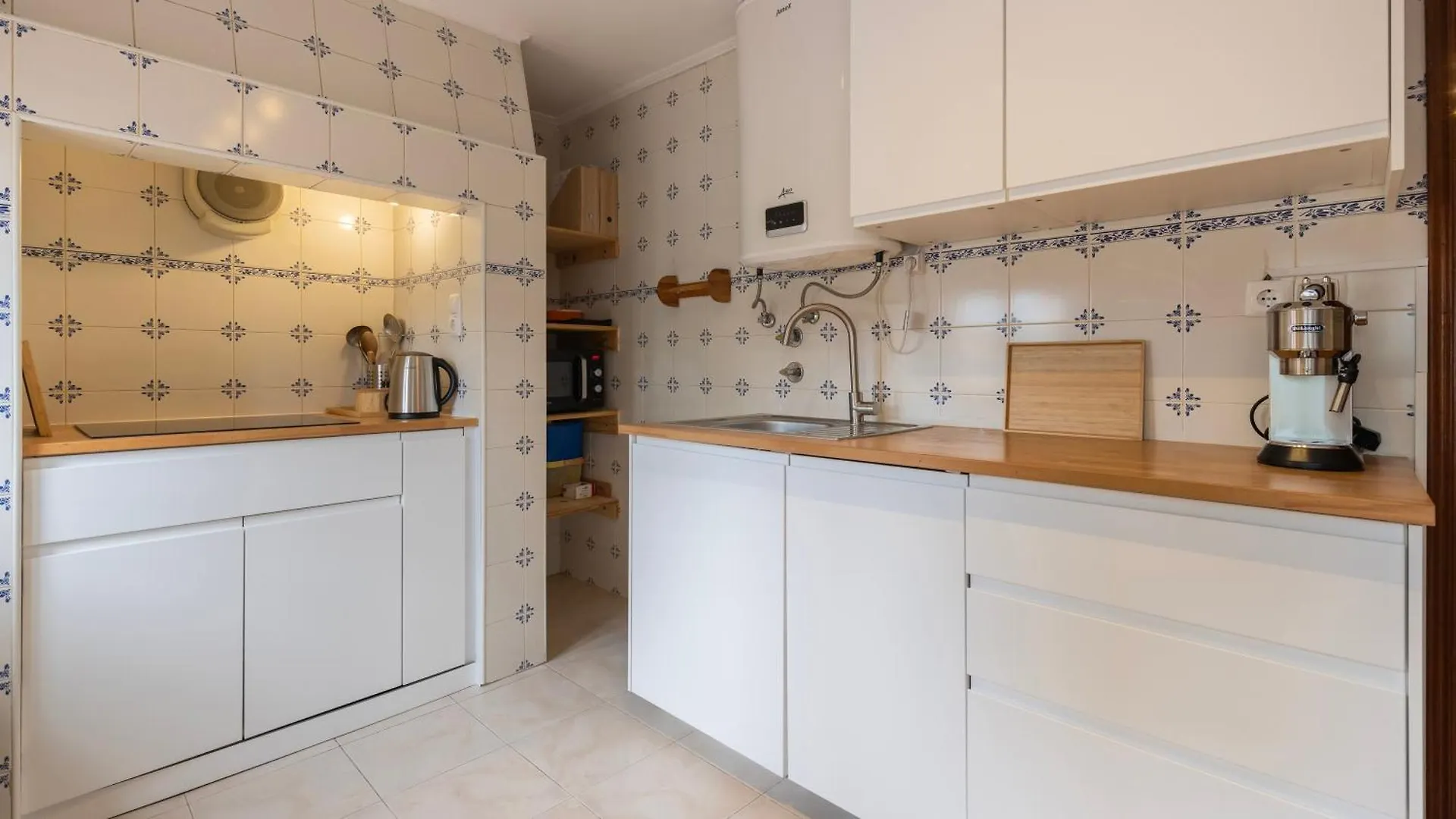 The Lisbon Serenity Apartment By Lovelystay