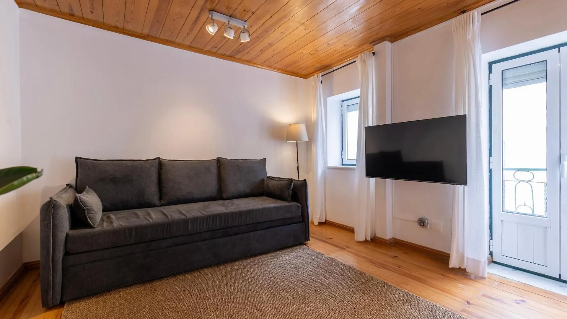 The Lisbon Serenity Apartment By Lovelystay 0*,
