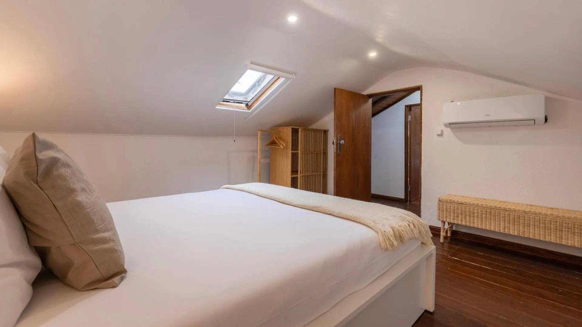 The Lisbon Serenity Apartment By Lovelystay